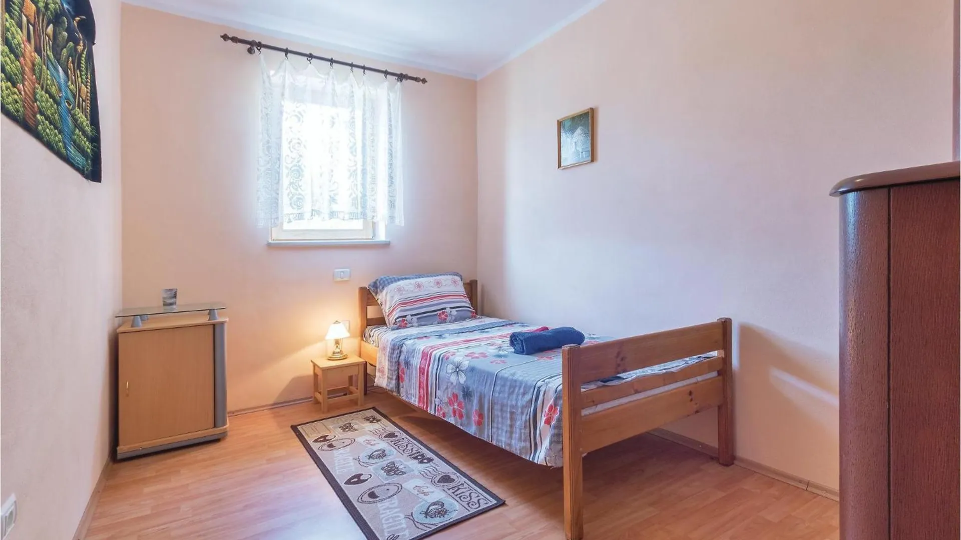 3 Bedroom Beautiful Home In Skicini Jursici Holiday home